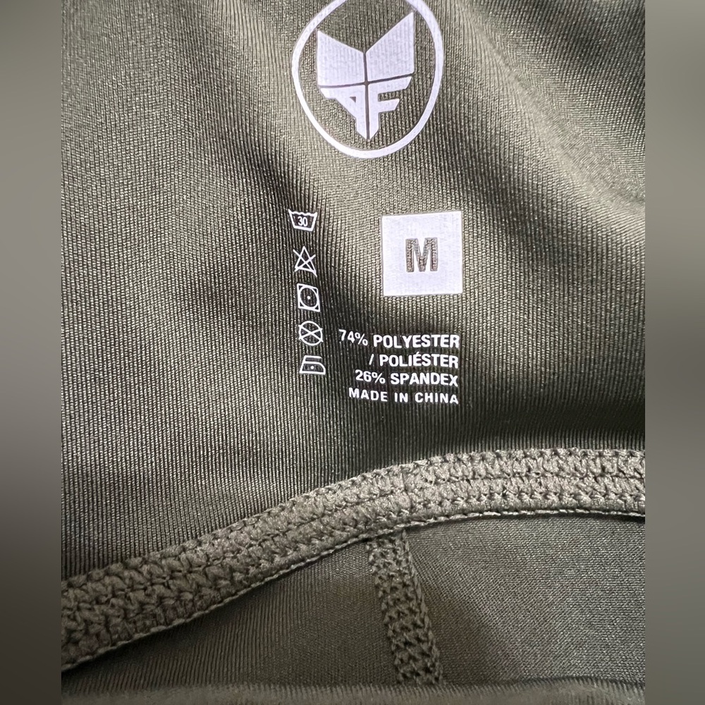 Alpha Forward Leggings Green Medium - Picture 3 of 9